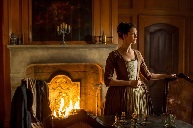 File:S02E01-still21.jpg