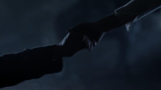 File:S01E01-Screencap30.jpg