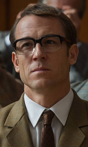 File:3 Frank 648x1080.jpg