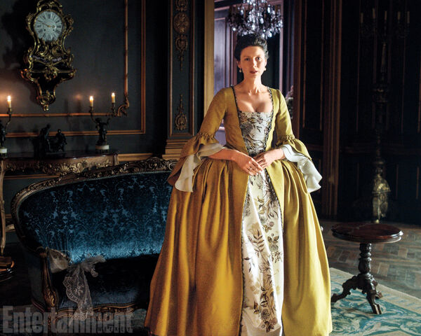 File:Outlander-s2-02.jpg