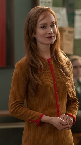 File:GillianEdgarsS02.jpg