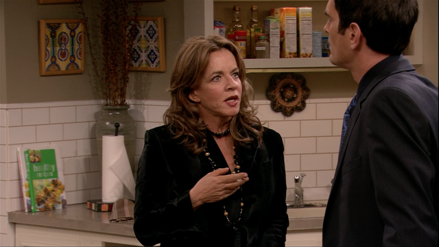 File:1x14LydiaBarnes.png