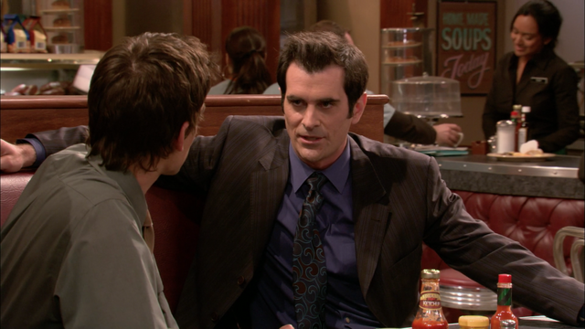 File:1x01OliverBarnes.png