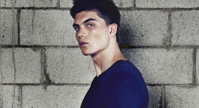 File:Zane Holtz para Fiasco Mag 2.jpg