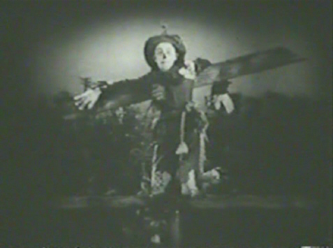 File:TWOO25-scarecrow1.jpg