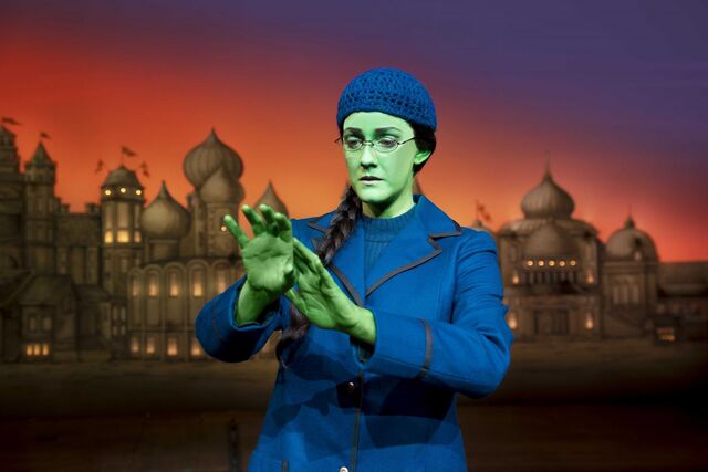 File:Wicked London Alice Fearn Photo Matt Crockett 9221 RT.jpg