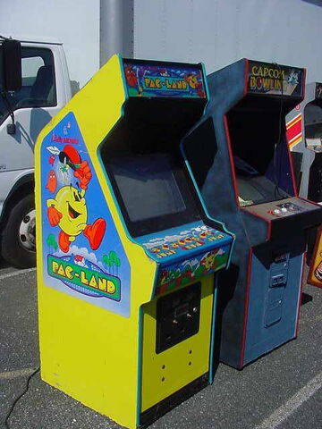 File:Pac-Land arcade machine.jpeg