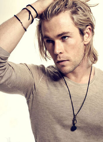 Archivo:Chris-Hemsworth.jpg