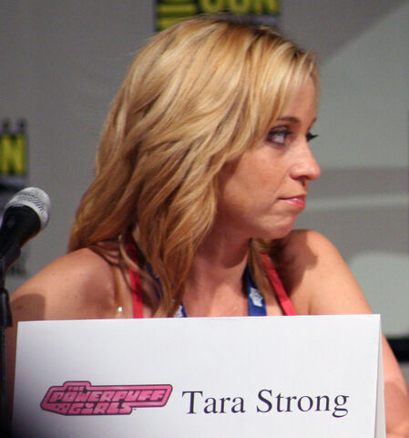 Archivo:Tara Strong.jpg