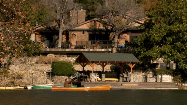 File:Donna's Lake House.png
