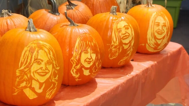 File:Gergich family pumpkins.jpg