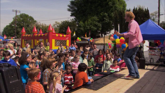 File:Freddy Spaghetti Event 4.jpg