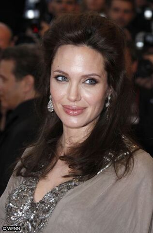 File:Angelina Jolie 001 180908.jpg