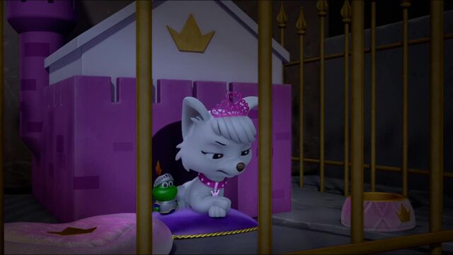 Plik:Royally Spooked 49.jpg