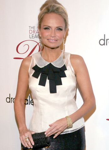 File:Kristin Chenoweth.jpg