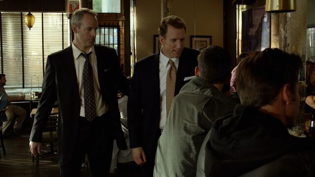 File:1x03 FightingWithBankers.jpg