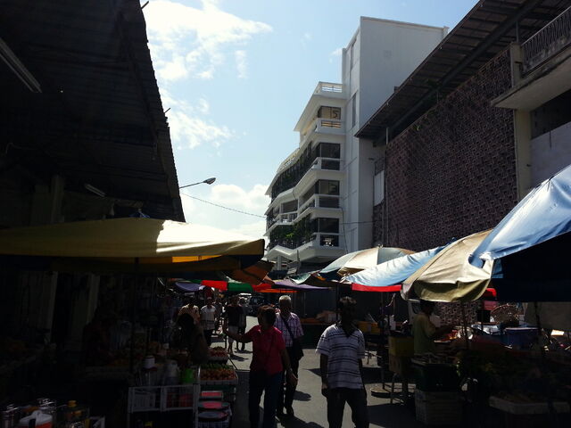 File:Chowrasta Road, George Town, Penang.jpg
