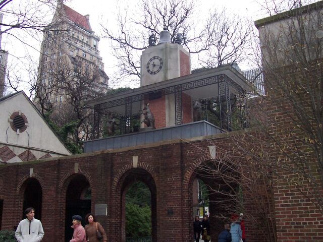 File:Gate002.jpg