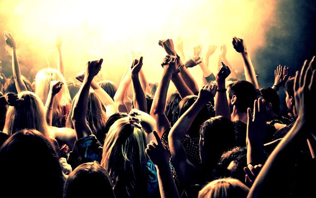 File:People-party 00313989.jpg