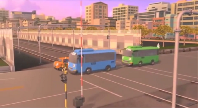 File:Railroad Crossing on Tayo the Little Bus Cartoon(Good Friends) 11.png