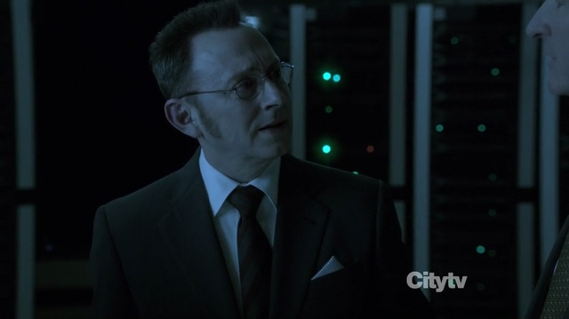 Archivo:1x22 - Flashback Finch.png