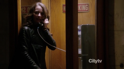 2x21 - Root teléfono.png