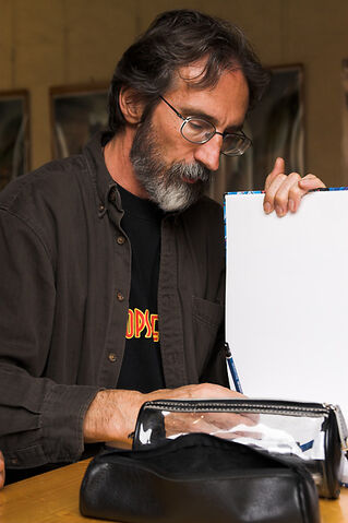 File:John Howe.jpg