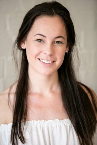 File:Liv Burrell.jpg