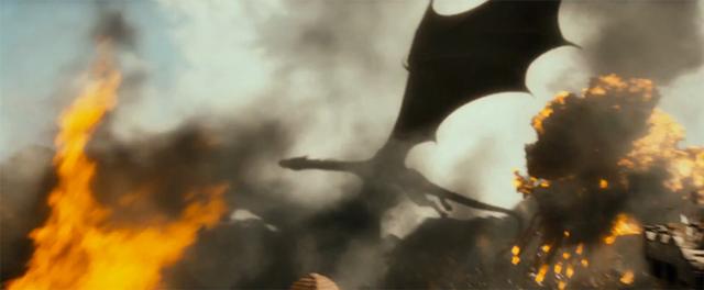 File:Smaug flying.jpg