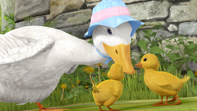 File:Mother-Duck-With-Her-Ducklings.png