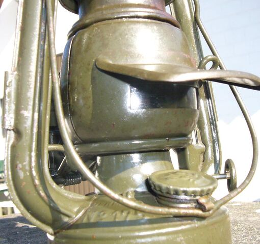 Datei:Feuerhand 175-F-tarn-detail.jpg