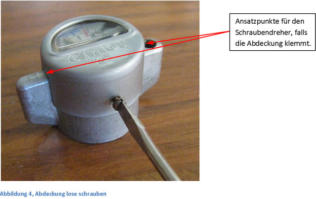 Datei:Abb.4,Abdeckung lose schrauben.png