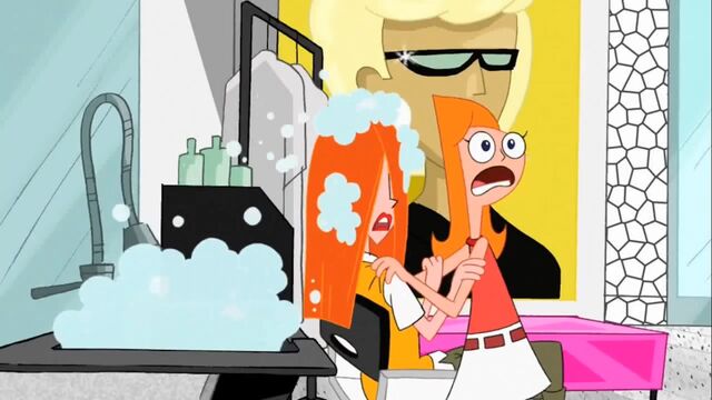 File:Candace soaking Linda.jpg