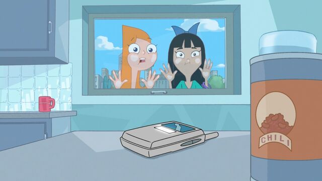 File:Candace and Stacy see Jermy's cell phone.jpg