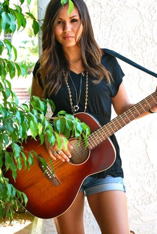 Tập tin:Olivia Olson2.jpg
