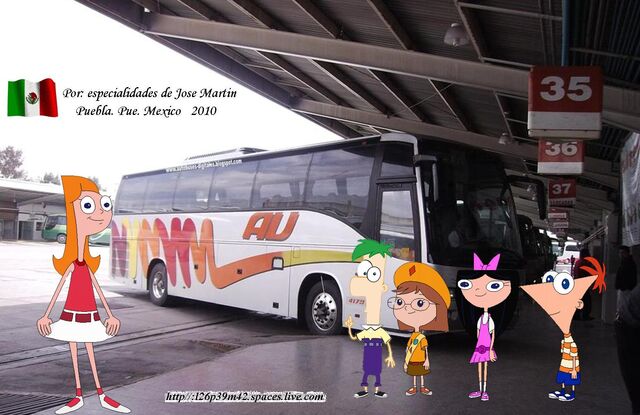 File:Au personajes.jpg