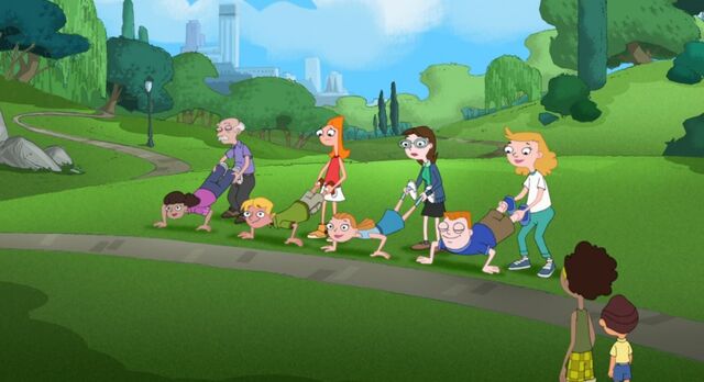 File:Start of the wheelbarrow race.jpg