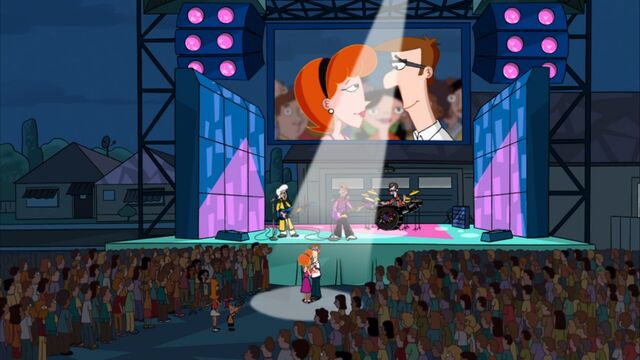 File:Love Handel at concert.jpg