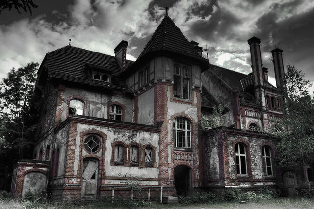 File:Haunted House.jpg