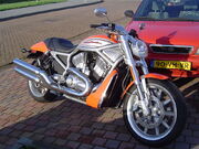 800px-Harley-Davidson VRSCA V-Rod