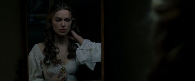 File:ElizabethMirror2.jpg