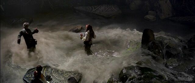 File:FountainWatersGoTowardsBlackbeard.jpg