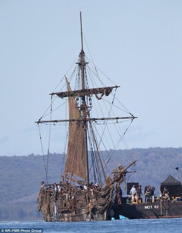 File:Dying-Gull-Pirates5.jpg