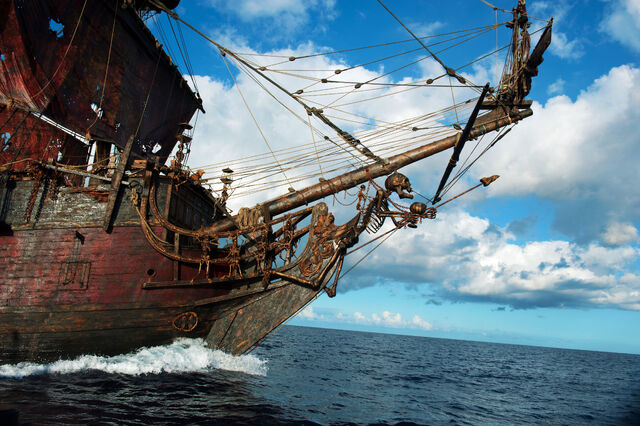 File:QAR sailingPromo.jpg