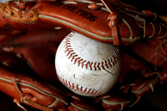 File:362134 6318-baseball-sxc.jpg