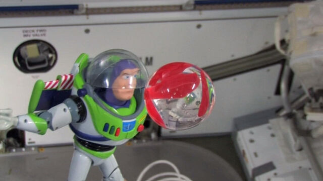 File:BuzzLightyearToyinTheScienceofAdventurewithNASA2.jpg