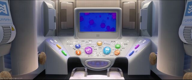 File:Cars2-disneyscreencaps.com-3085.jpg