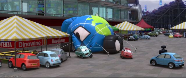 File:Cars2-disneyscreencaps.com-9885.jpg