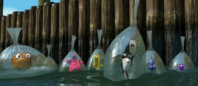 File:Tankgangintheocean.jpg