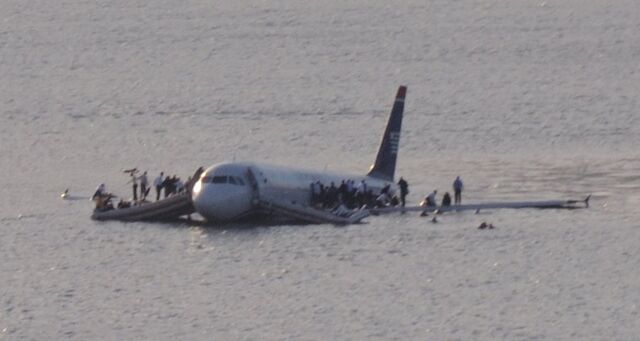 File:Plane crash into Hudson River (crop).jpg